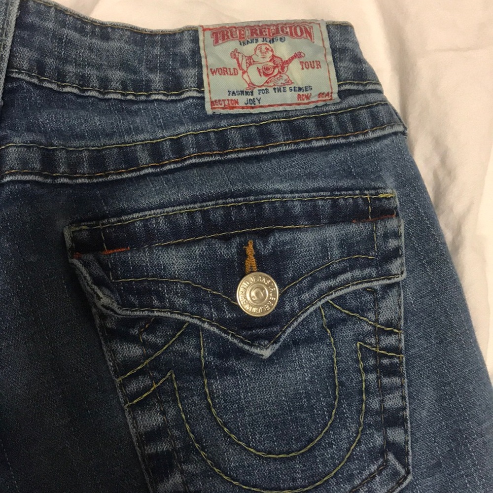 True Religion Twisted seam boot cut. Size 28